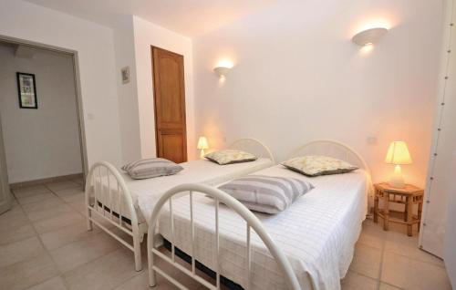 Awesome home in Montbrison Sur Lez with WiFi, Private swimming pool and Outdoor swimming pool