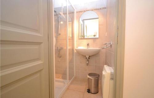 Awesome home in Montbrison Sur Lez with WiFi, Private swimming pool and Outdoor swimming pool