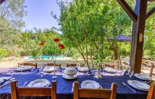 Awesome home in Montricoux with Outdoor swimming pool, WiFi and Private swimming pool