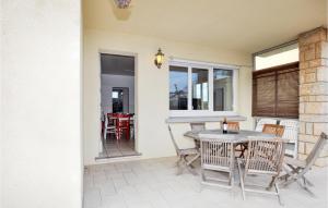 Awesome home in Narbonne-Plage with 3 Bedrooms and WiFi