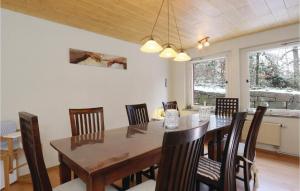 Maison de vacances Awesome home in Osterode with 4 Bedrooms and WiFi  99762 Osterode Thuringe