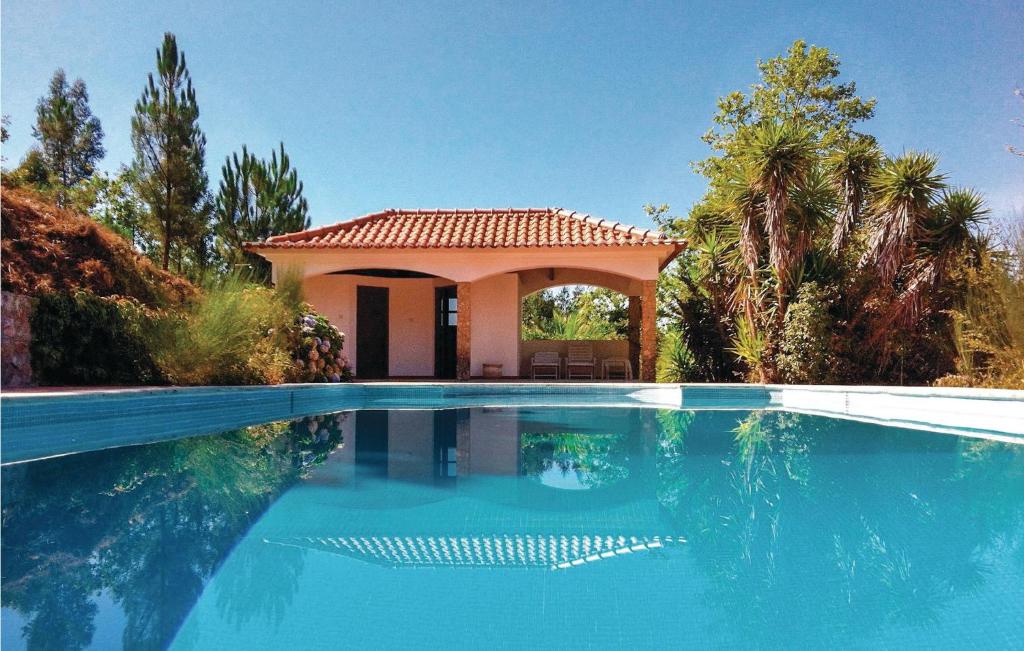 Maison de vacances Awesome home in Pedrgo Grande with 4 Bedrooms, WiFi and Swimming pool  3270-310 Pedrógão Grande