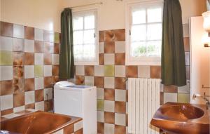 Awesome home in Penvnan with 1 Bedrooms and WiFi
