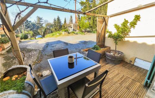 Awesome home in Pierrerue with 3 Bedrooms and WiFi