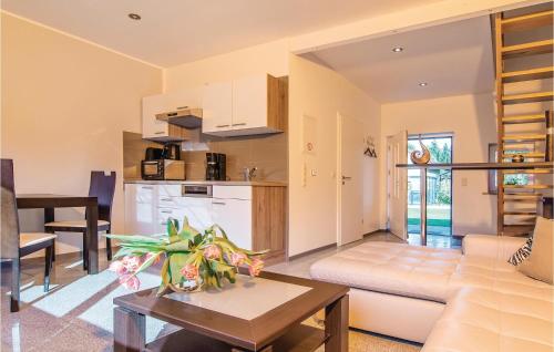 Awesome home in Pinnow with 2 Bedrooms and WiFi