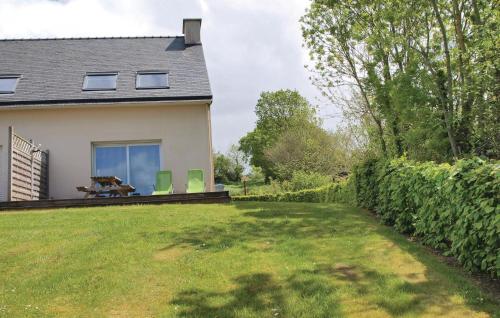 Awesome home in Plestin les Greves with 2 Bedrooms and WiFi