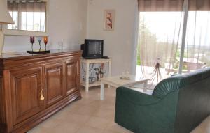 Awesome home in Plestin les Greves with 2 Bedrooms and WiFi