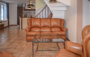 Awesome home in Plounvez-Modec with Outdoor swimming pool and 3 Bedrooms