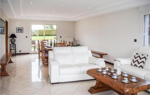 Awesome home in Pordic with WiFi and 4 Bedrooms