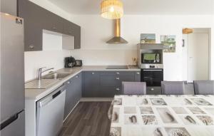 Awesome home in PORNIC with WiFi and 2 Bedrooms