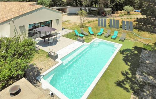 Awesome home in Rognes with Outdoor swimming pool, WiFi and 3 Bedrooms