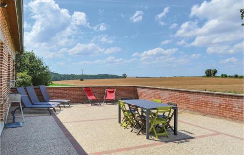 Awesome home in Roisel with 3 Bedrooms and WiFi