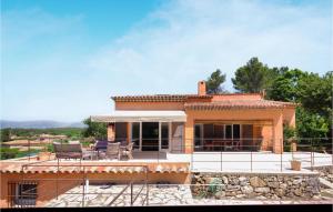 Awesome home in Roquefort les Pins with 4 Bedrooms, WiFi and Private swimming pool