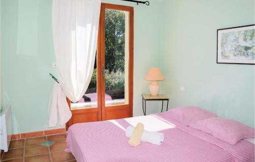 Awesome home in Roussillon with 3 Bedrooms, WiFi and Outdoor swimming pool