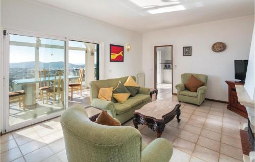 Awesome home in S,Brs de Alportel with 3 Bedrooms, WiFi and Outdoor swimming pool