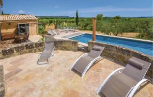 Maison de vacances Awesome home in Saint Hilaire DOzilha with 4 Bedrooms, Private swimming pool and Outdoor swimming pool  30210 Saint-Hilaire-dʼOzilhan Languedoc-Roussillon