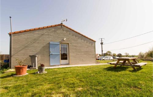Awesome home in Saint Hilaire la Foret with WiFi and 2 Bedrooms