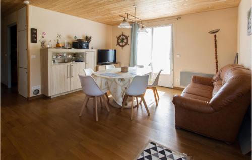 Awesome home in Saint Hilaire la Foret with WiFi and 2 Bedrooms