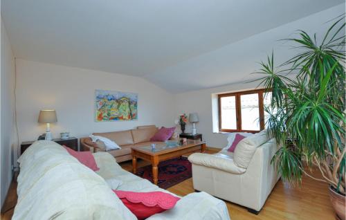 Awesome home in Saint-Jeannet with WiFi and 3 Bedrooms