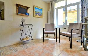 Awesome home in Saint-Quentin-la-Poter with 3 Bedrooms