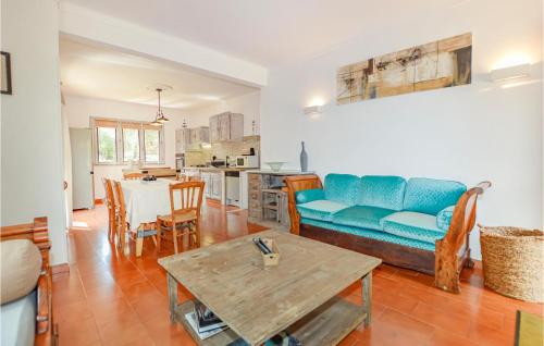 Awesome home in Sartene with 3 Bedrooms, WiFi and Outdoor swimming pool