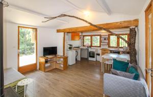 Awesome home in Sault with 2 Bedrooms and WiFi