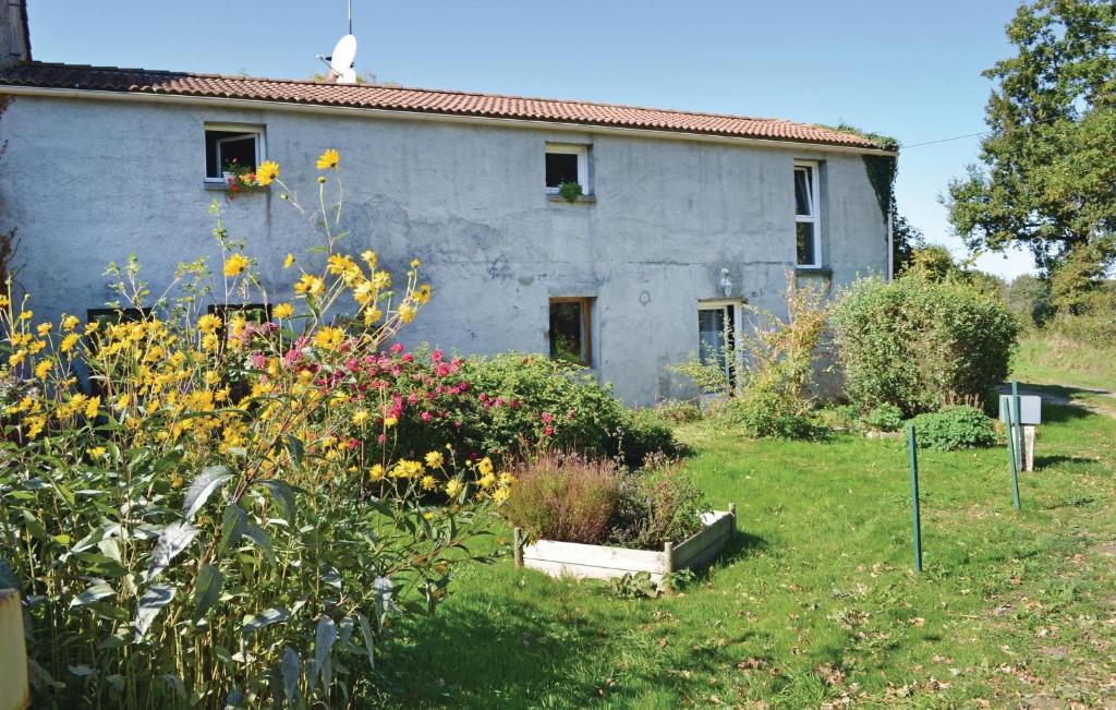 Awesome home in St Avaugourd Des Lande with 2 Bedrooms and Internet , 85540 Saint-Avaugourd-des-Landes