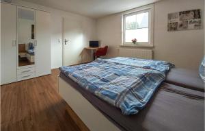 Awesome home in Steinheid with 3 Bedrooms and WiFi
