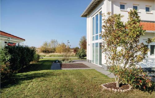 Awesome home in Trent-Vaschvitz with 3 Bedrooms, Sauna and WiFi