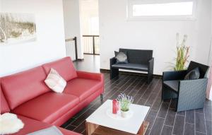 Awesome home in Trent-Vaschvitz with 3 Bedrooms, Sauna and WiFi