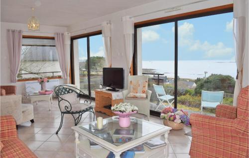 Awesome home in Trlvern with 4 Bedrooms and WiFi