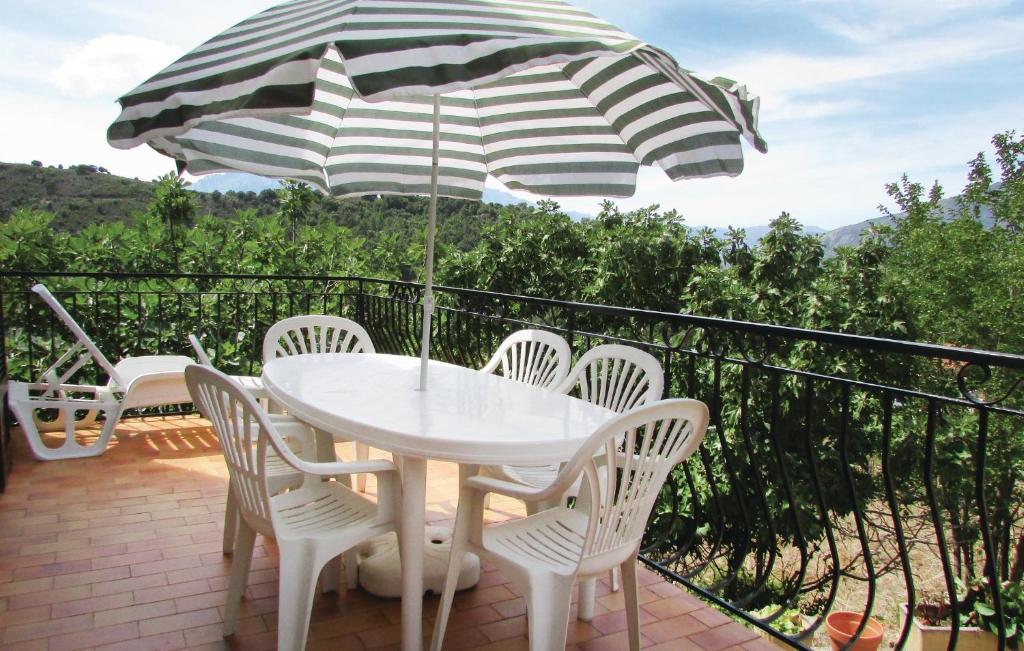 Maison de vacances Awesome home in Valle di Rostino with 3 Bedrooms and WiFi  20235 Casapitti