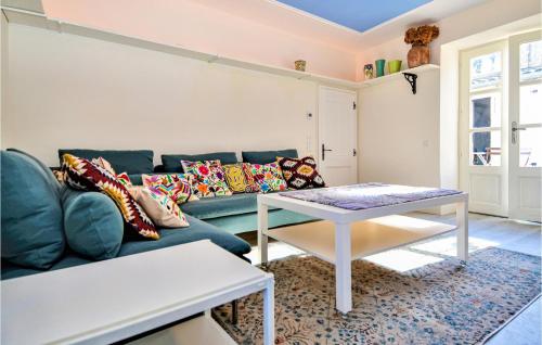 Awesome home in Verfeuil with WiFi, Private swimming pool and Outdoor swimming pool