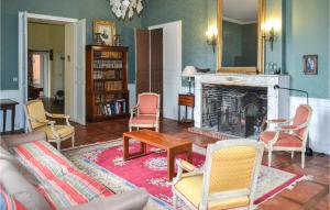Awesome home in Villeneuve sut lot with Outdoor swimming pool, 10 Bedrooms and Internet