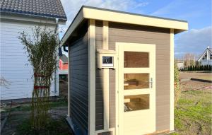 Awesome home in Wandlitz with Sauna, WiFi and 2 Bedrooms