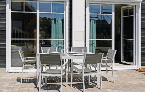 Awesome home in Zerpenschleuse with 2 Bedrooms and WiFi