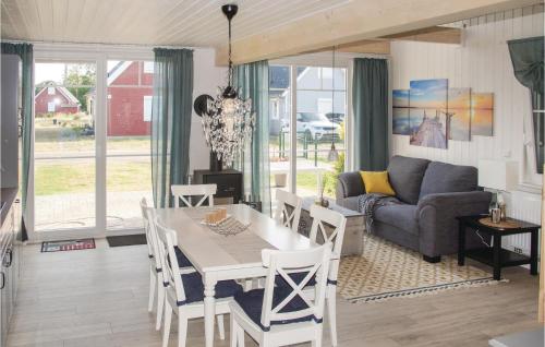 Awesome home in Zerpenschleuse with 2 Bedrooms and WiFi