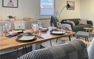 Awesome home in Zerpenschleuse with WiFi and 2 Bedrooms