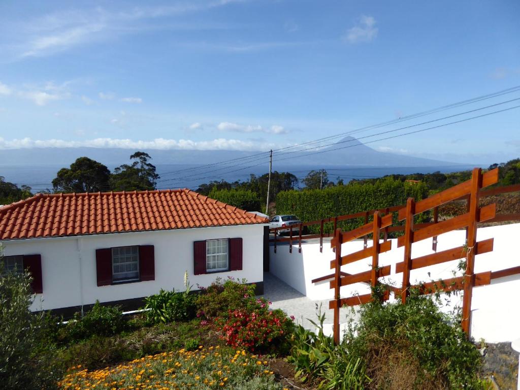 Azorean Cottage São Jorge Caminho Novo, no. 9, 9800-423 Cais da Urzelina