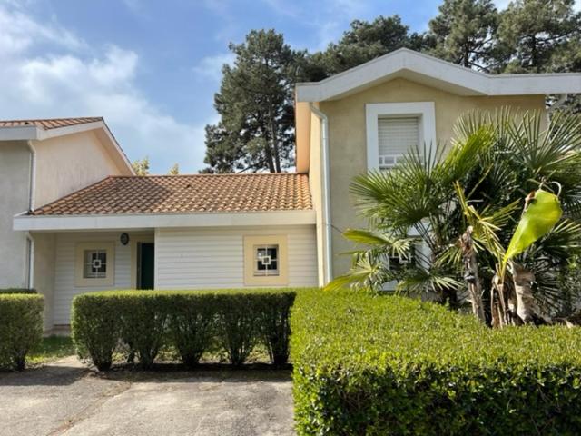 BASSIN ARCACHON, GUJAN-MESTRAS VILLA RÉNOVÉE N10 PLEIN SUD 4p VILLA N° 10 Les Villas du Golf, 33470 Gujan-Mestras