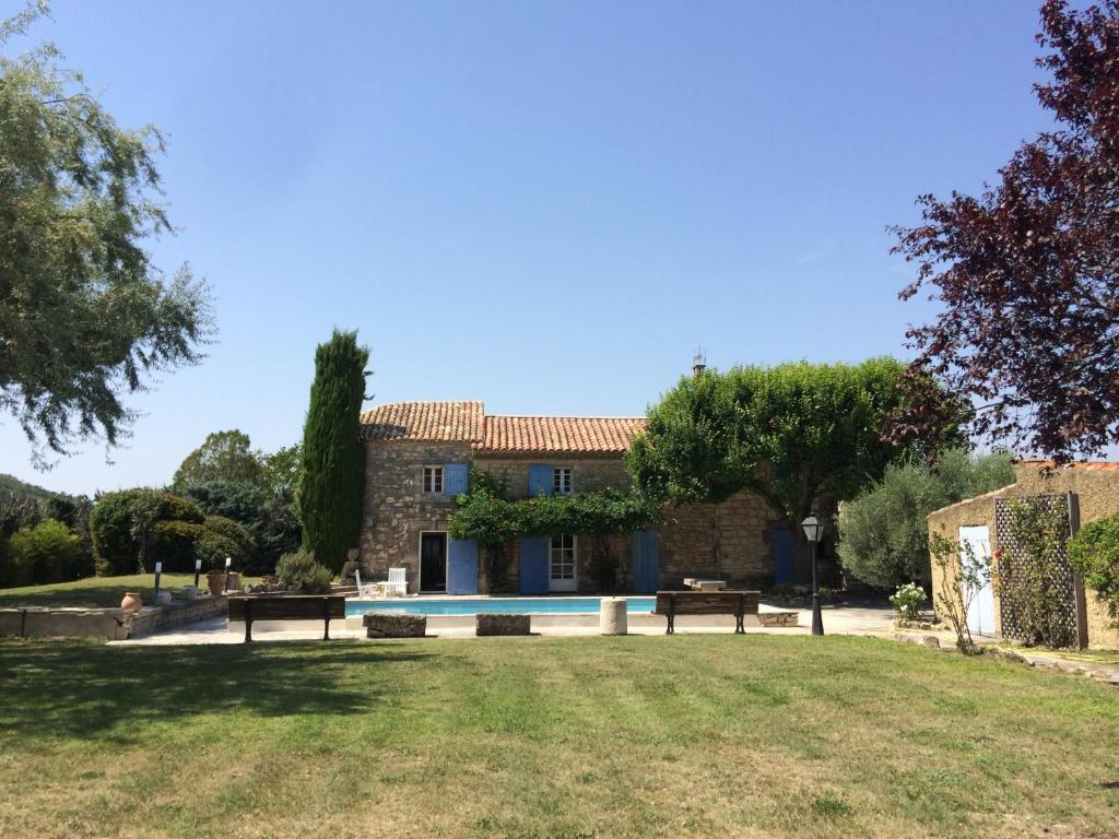 Bastide de charme Chemin du Plan, 84480 Lacoste