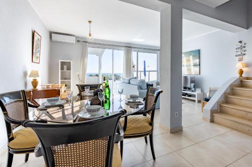 Bay View Townhouse