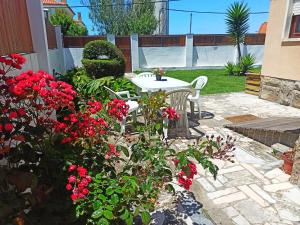 Maison de vacances Beach house with garden Rua do Poço Coxo, N°9 Tojeira 2710-774 Sintra -1