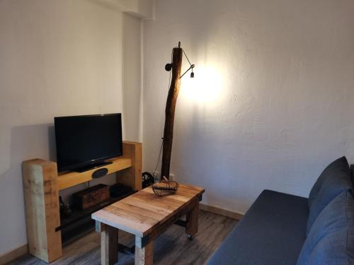 Beautiful 1 bedroom with pool tennis and terrace - Dodo et Tartine