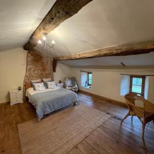 Maison de vacances Beautiful Cottage with private plunge pool/Hot Tub - 40 mins from Puy du Fou L'Elusière 79240 La Chapelle-Saint-Étienne Deux-Sèvres