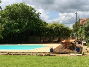 Beautiful cottage with private pool in France