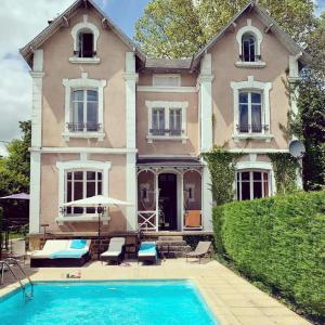 Maison de vacances Beautiful French Holiday Villa Le Petit Pre 800 Roche Route D'Angouleme 87200 Saint-Junien Limousin