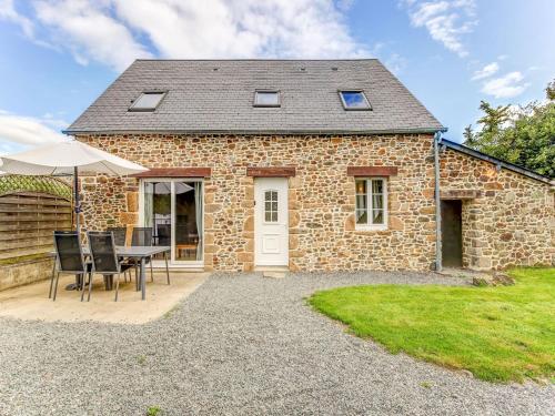 Beautiful Holiday Home in Brainville with Garden