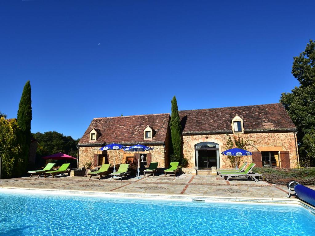 Beautiful Holiday Home in Marminiac with Heated Pool , 46250 Villefranche-du-Périgord