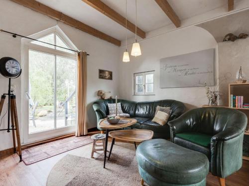 Beautiful Holiday Home in Pepelow near Sea